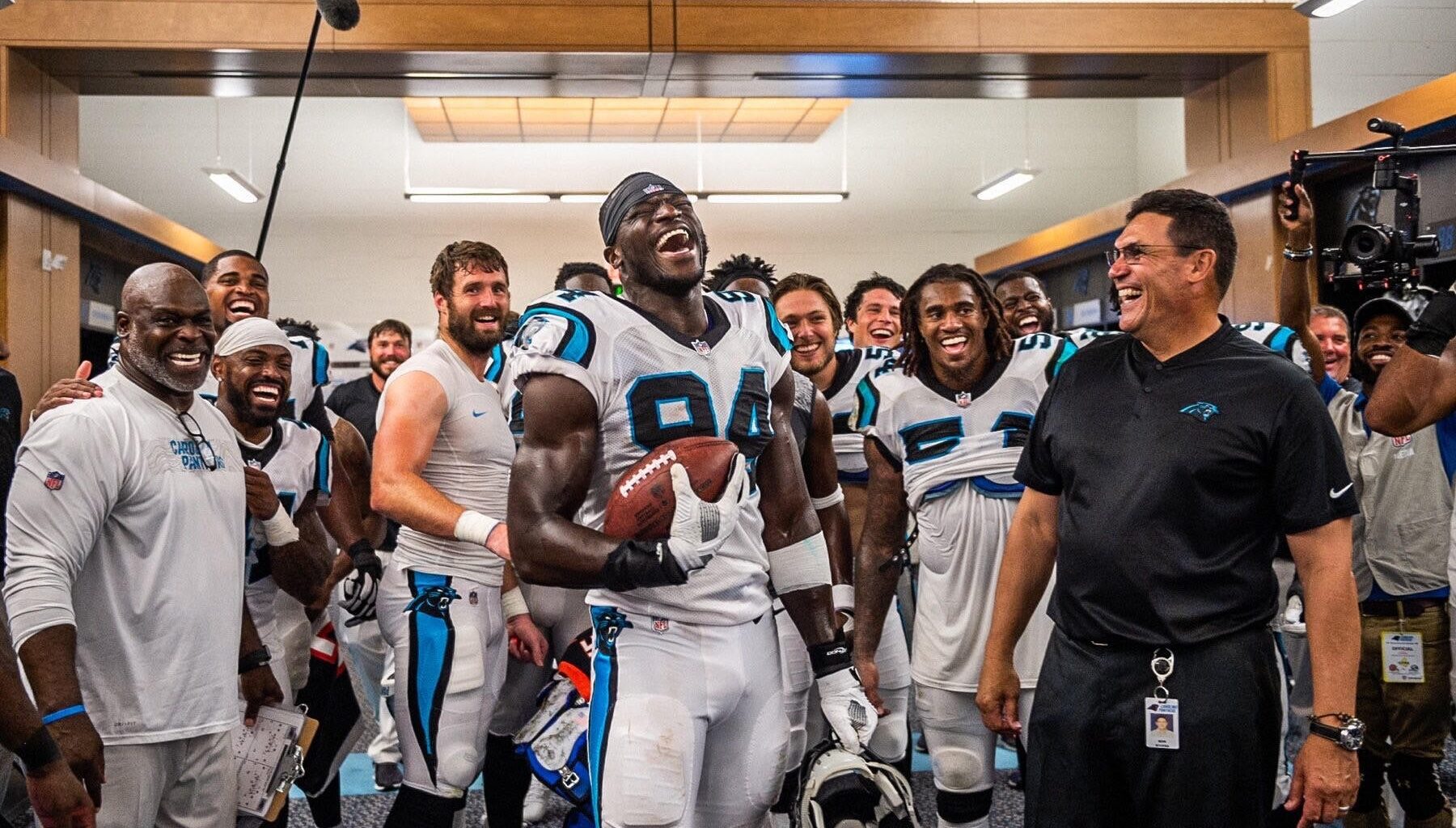 I just love this picture of Efe Obada. He deserved the game ball.