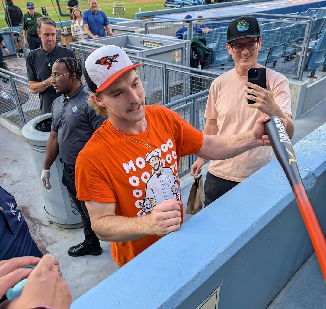 Went to the O's @ Dodgers Game Tonight, and Good Guy Gunnar Henderson came over and gifted a bat!