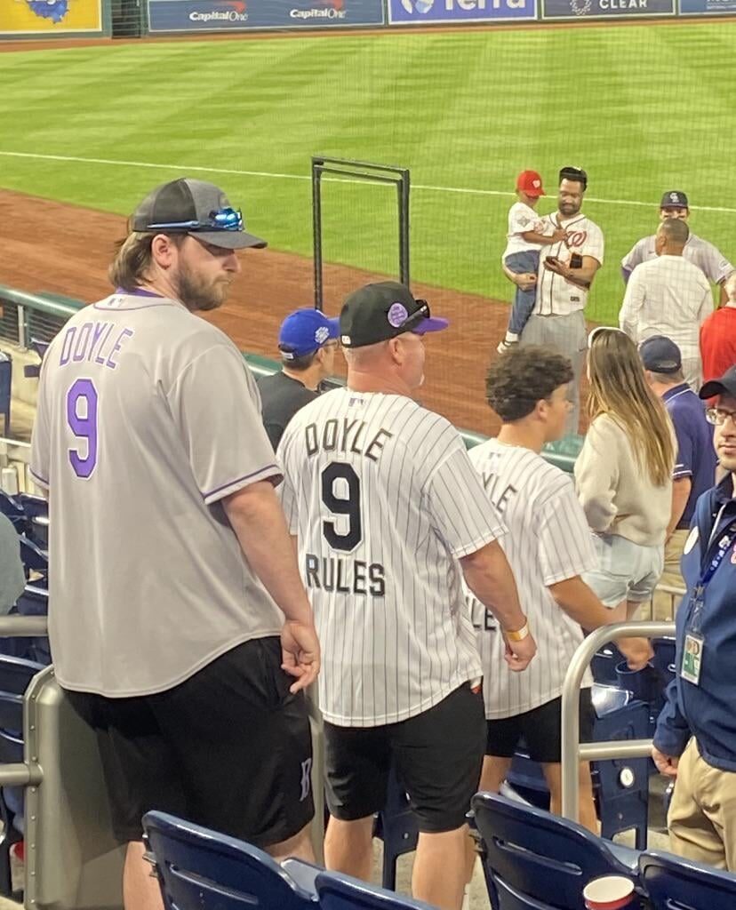 They need to start selling these at the team store