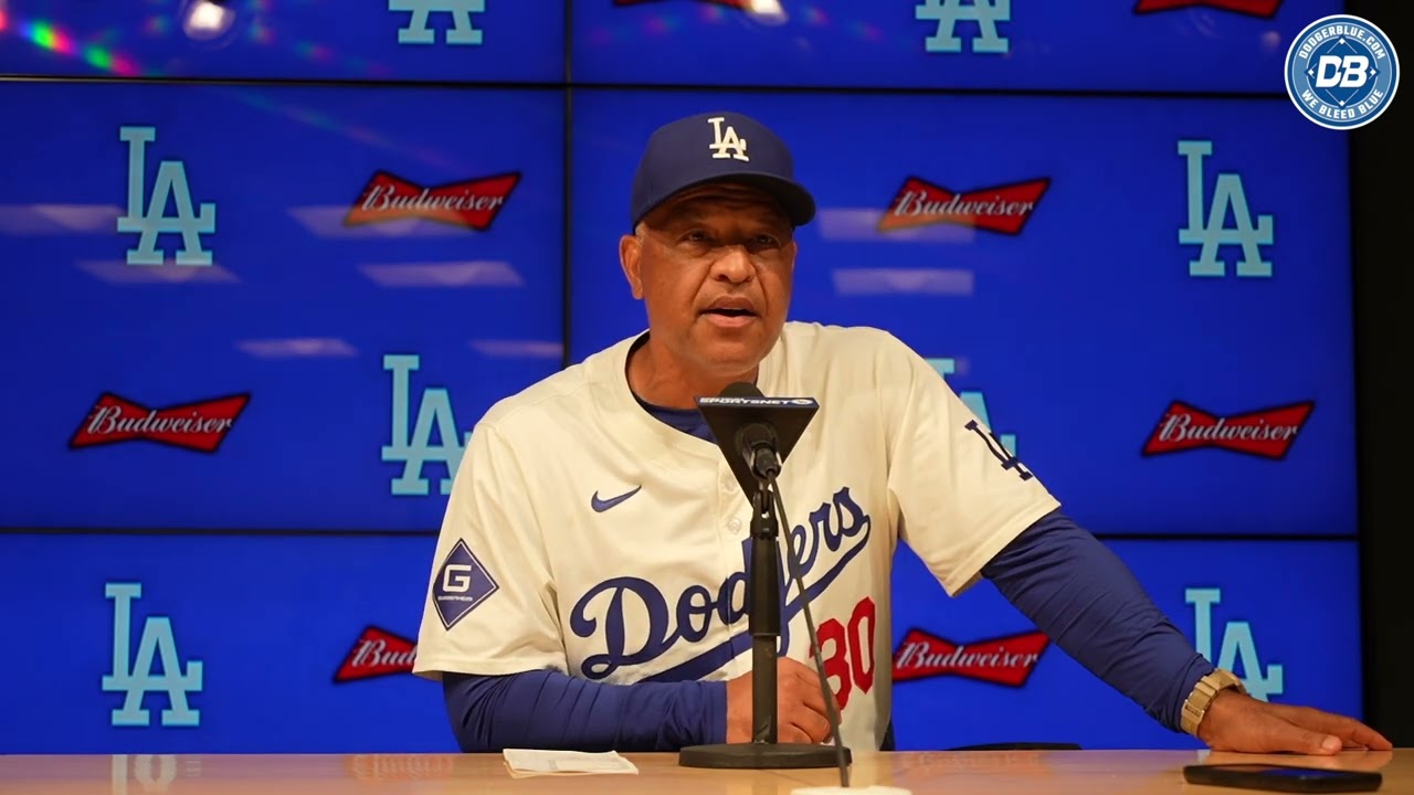 Dodgers postgame: Dave Roberts explains decision to take off bunt before game-ending triple play