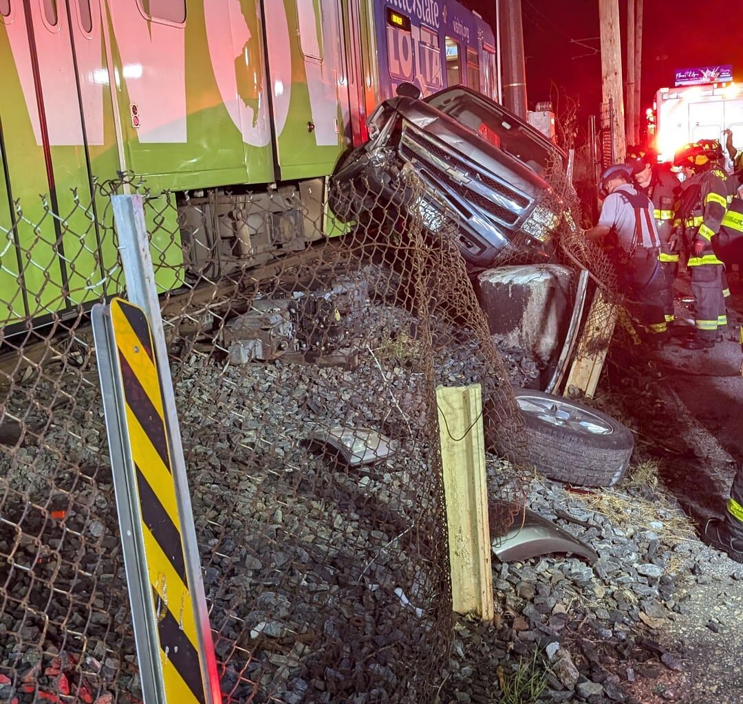 PSA: don't be surprised if light rail is not operating for Saturday, 9/21 due to a crash with a a truck