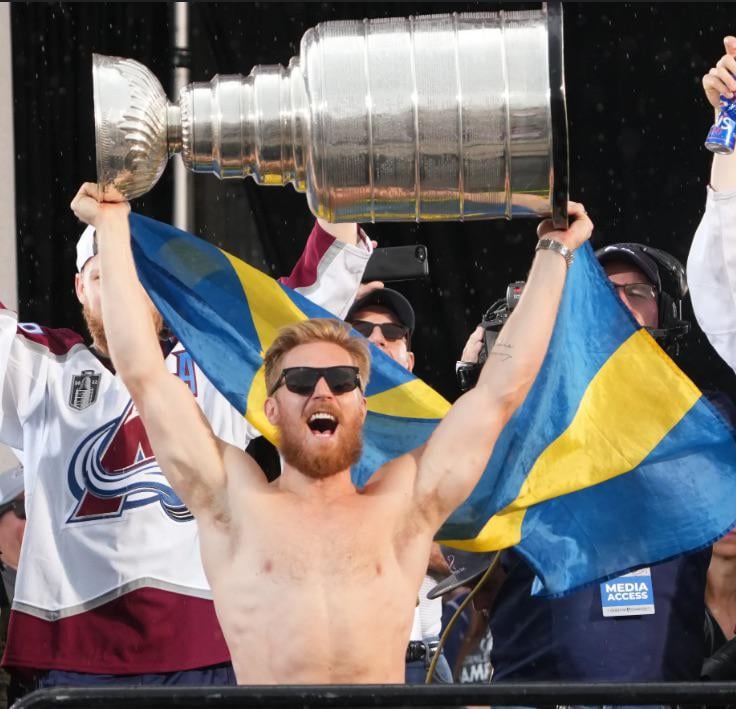 Posting pictures of Gabe Landeskog until he plays Day 1
