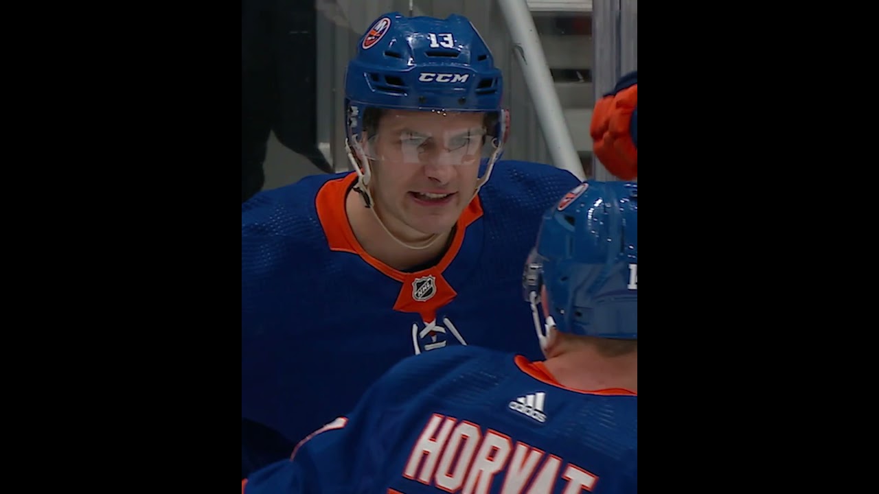 Who are Bedard's dream line mates?