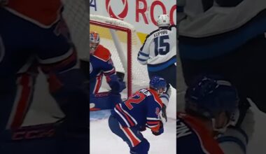 Jets are flying high with 2 in 20 seconds! ✈️🚨