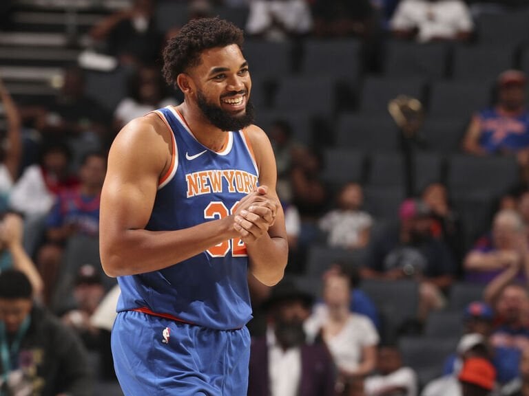 [Holroyd] Knicks' Hart nicknames new teammate KAT 'The Big Bodega'