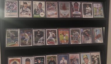 Of course today's the day I complete the 2023 World Series signed card set... I'd do anything to go back