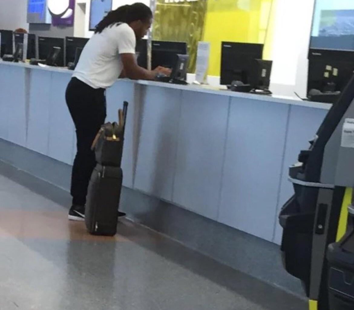 Davante Adams spotted at Newark airport
