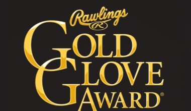 Jared Triolo wins Gold Glove for NL Utility Player