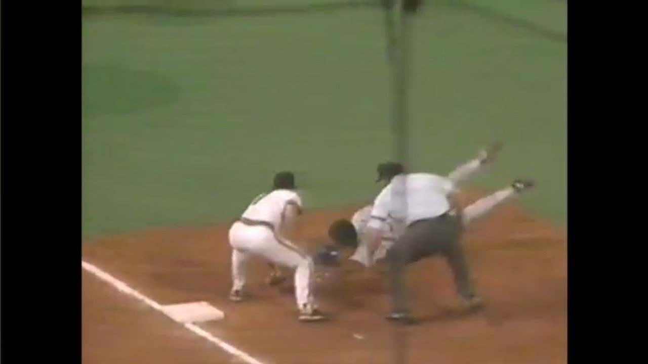 Bobby Ojeda Faceplants as He Blows Tire Going For Triple (9-5-90)