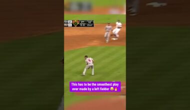 Casual no-look, behind-the-back to save a run 😎