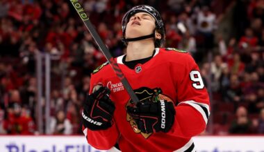 Bedard rips TOP SHELF to get monkey off his back 🐒🎯