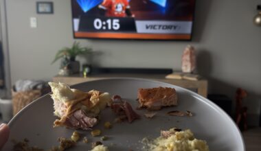 Left over Thanksgiving food + Matinee Ducks hockey = Peak living