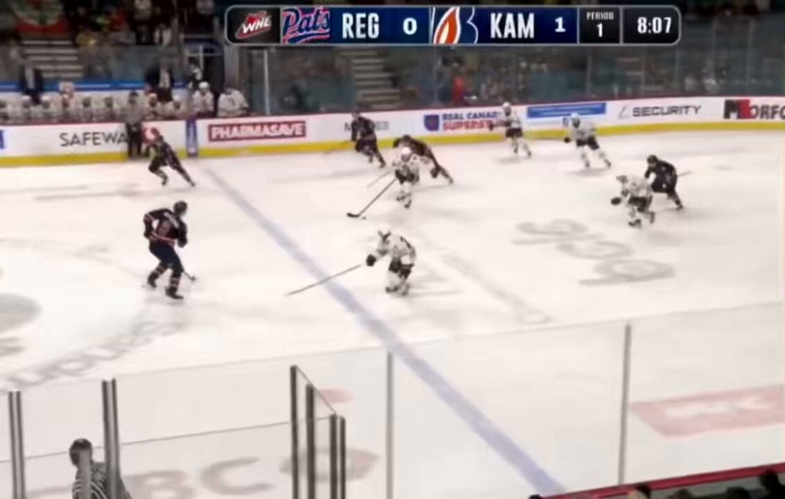 [Red Wings Prospects] Emmitt Finnie(7th round ‘23) 1 Goal 2 Assists +1 3 Shots 13/22 FOW in a 6-0 win. First Star ⭐️ of the game. Another impressive game from Finnie. Really created a lot of chances outside of the points. Also did a good job winning pucks back quickly. #LGRW 