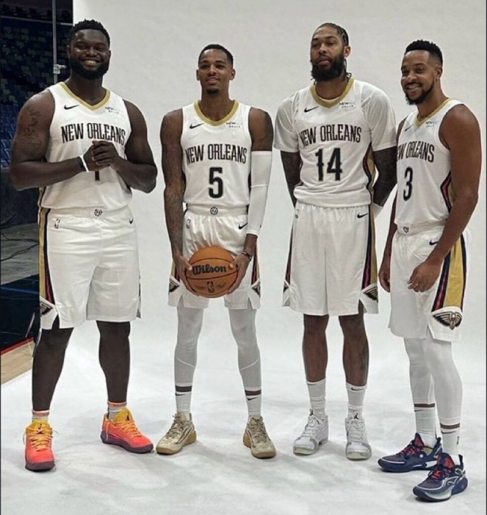 [LegionHoops] Pelicans players OUT with injury tonight vs. Cavs:

Zion Williamson
CJ McCollum
Dejounte Murray
Brandon Ingram
Herb Jones
Jose Alvarado
Jordan Hawkins
Trey Murphy

Not one single starter is available 🤯