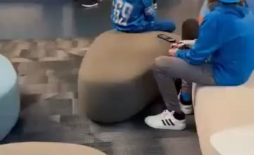 Hutch is walking! Seems like he’s ready to play next Thursday /s