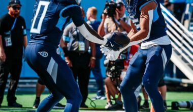 [Wyatt] 🚨BRITCHES REPORT 🚨: The Titans will be decked out in all navy blue — navy jerseys, navy britches, and all navy blue socks — in Sunday’s game vs the Vikings. 👖