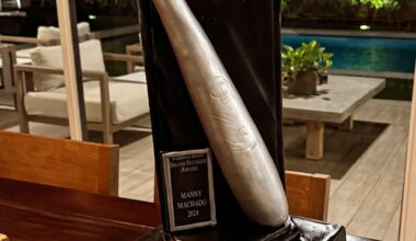 [YonderAlonso] Congrats to my brother!!!