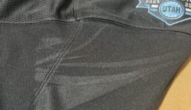 Weird mark on Fanatics jersey?