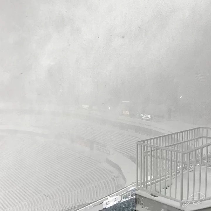 A look tonight at Buffalo, which is hosting the Sunday night game vs. the 49ers (massive blizzard)