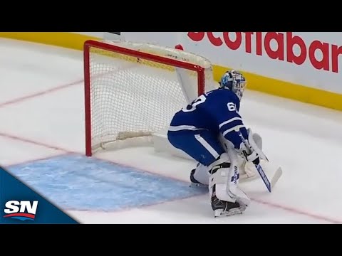 Bizzare Bounce Off Glass Costs Maple Leafs A Goal vs. Predators
