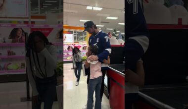 Bolts Holiday Shopping