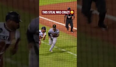 Jose Siri with one of the craziest steals you'll ever see in a LIDOM game 😳