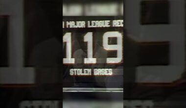 Rickey Henderson is both the all-time and single-season stolen base leader 🤍