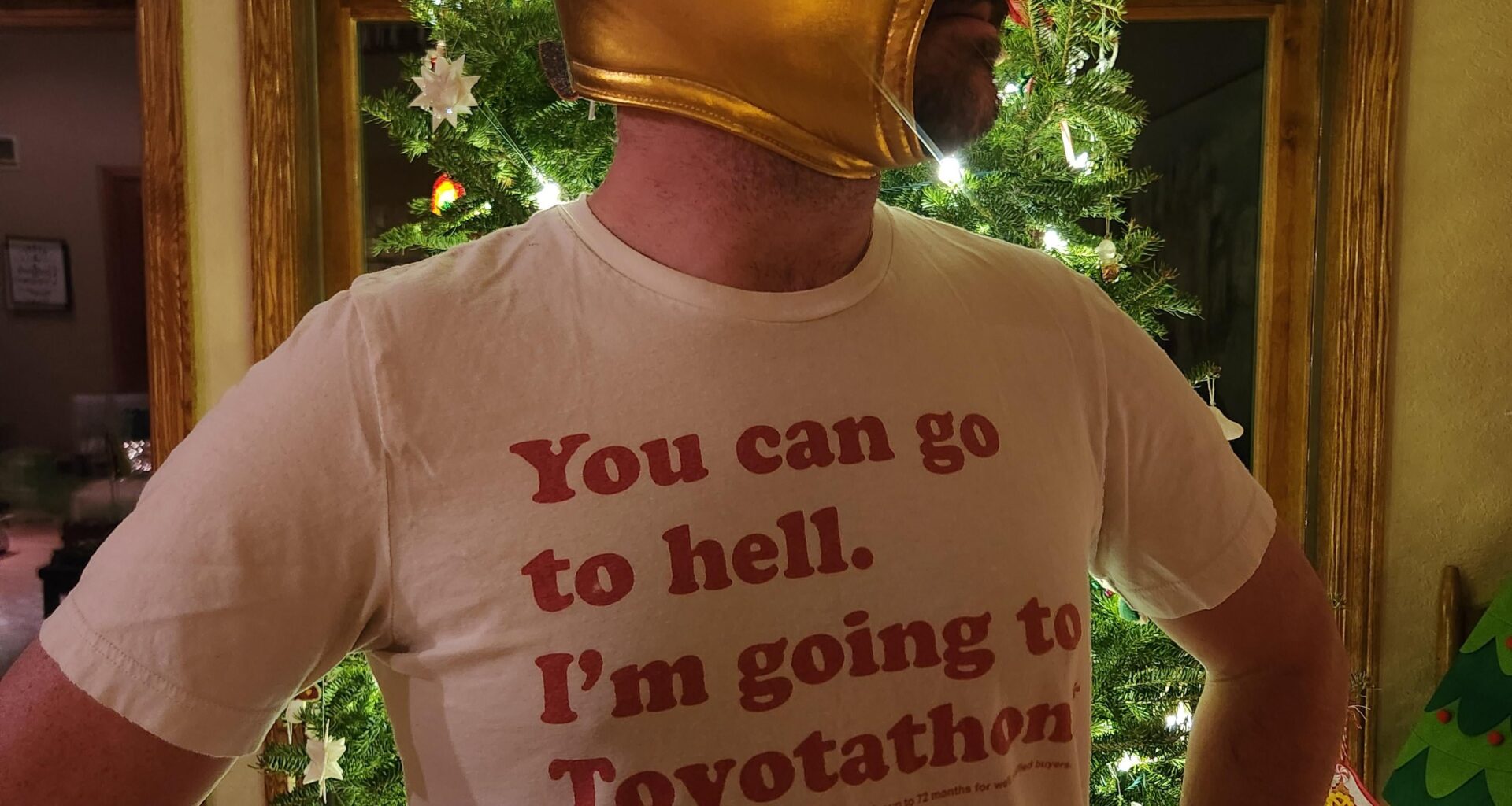 Had the shirt since forever, got the mask last week in Cozumel, and my piss has never been hotter. GPG