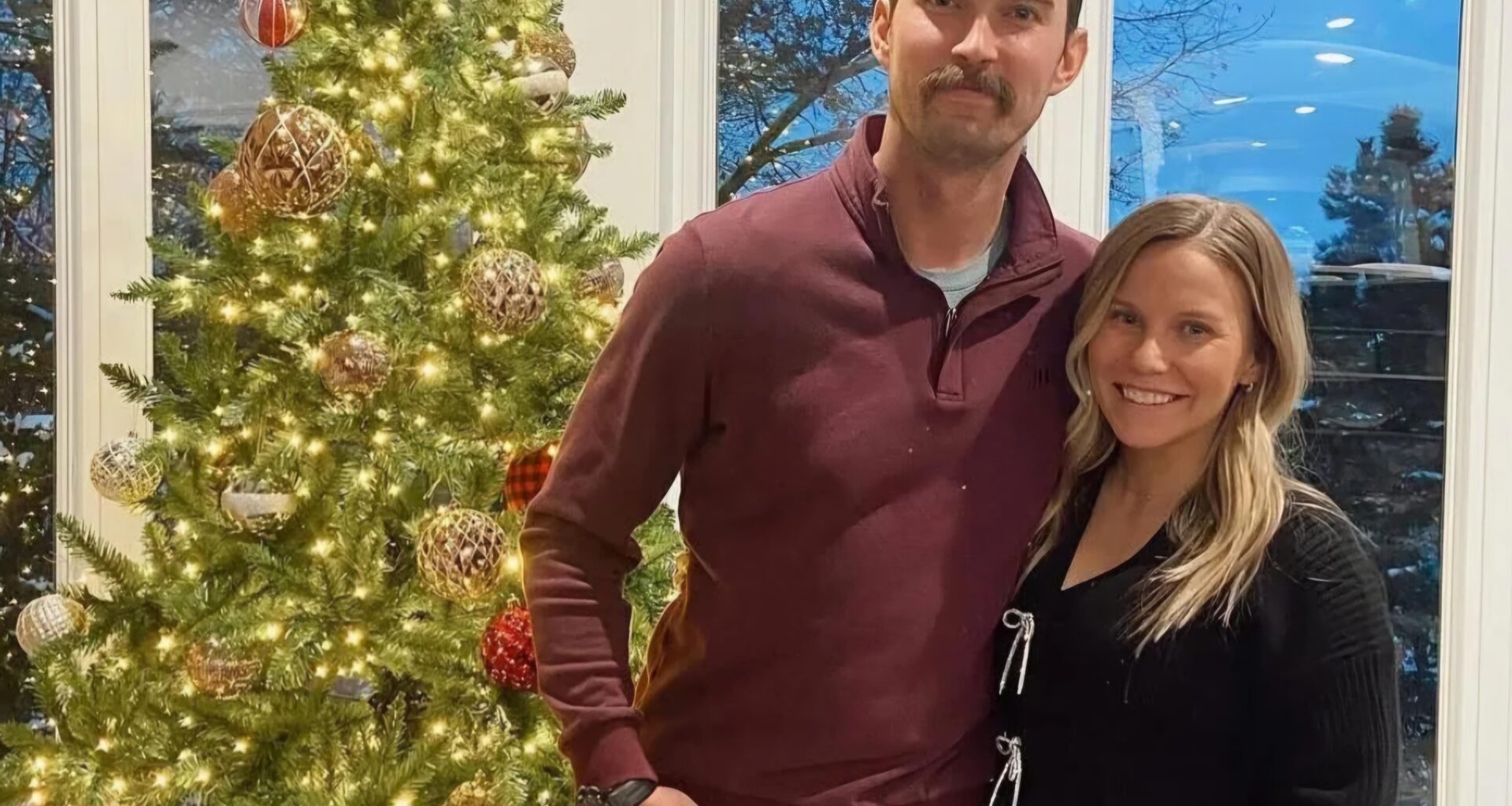 Charlie Lindgren and wife Mikkayla announce they’re expecting their first child. Congratulation Chucky!!!