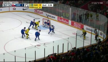 Axel Sandin Pellikka scored his first goal of the WJC