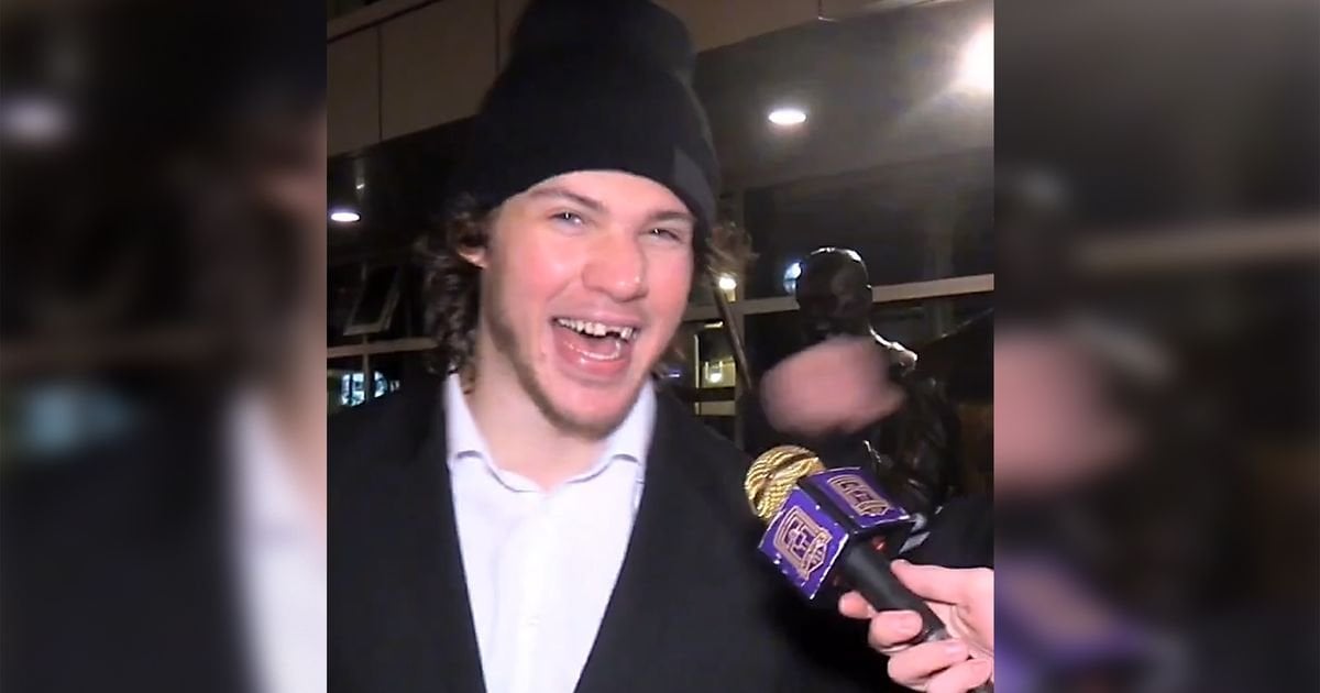 Toronto Maple Leafs rookie Nikita Grebenkin keeps crashing fan interviews