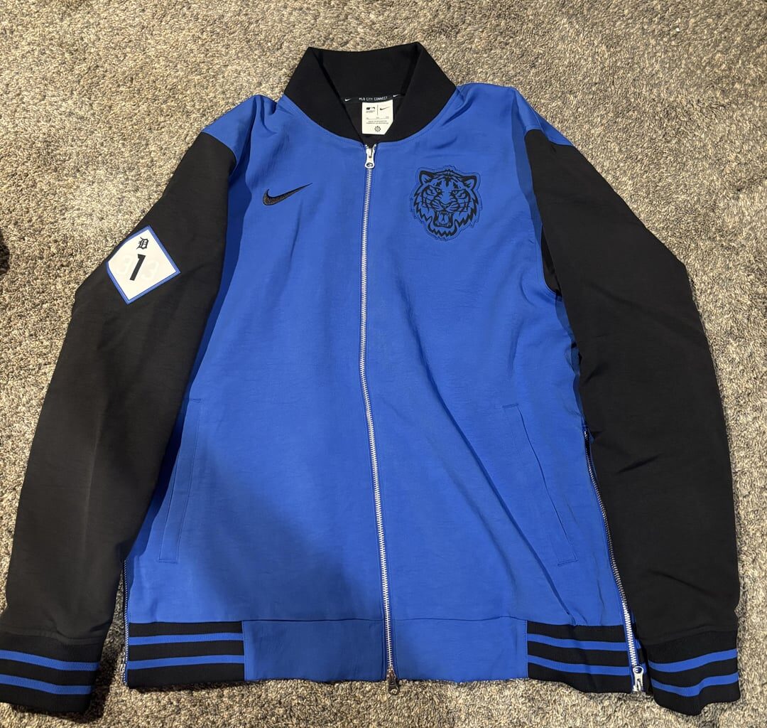 Got this really nice city connect jacket I had been wanting for christmas!