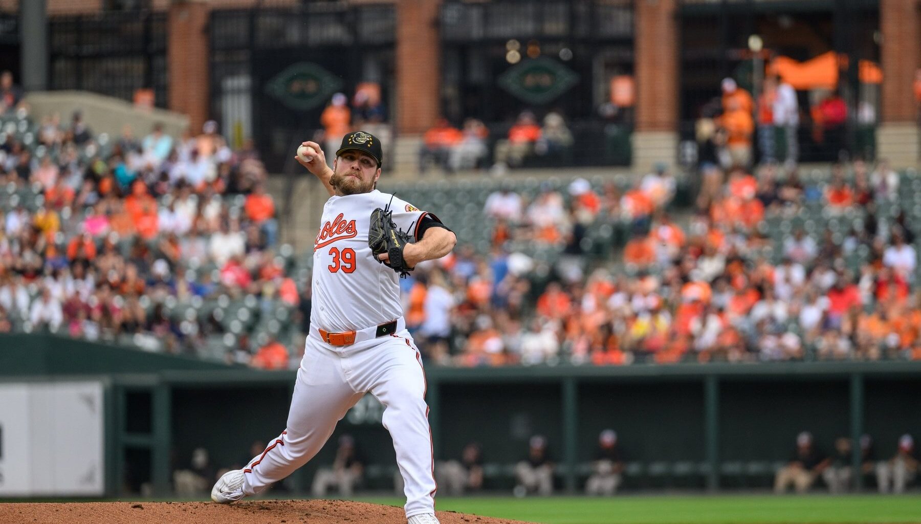 Giants Making Strong Push for Corbin Burnes