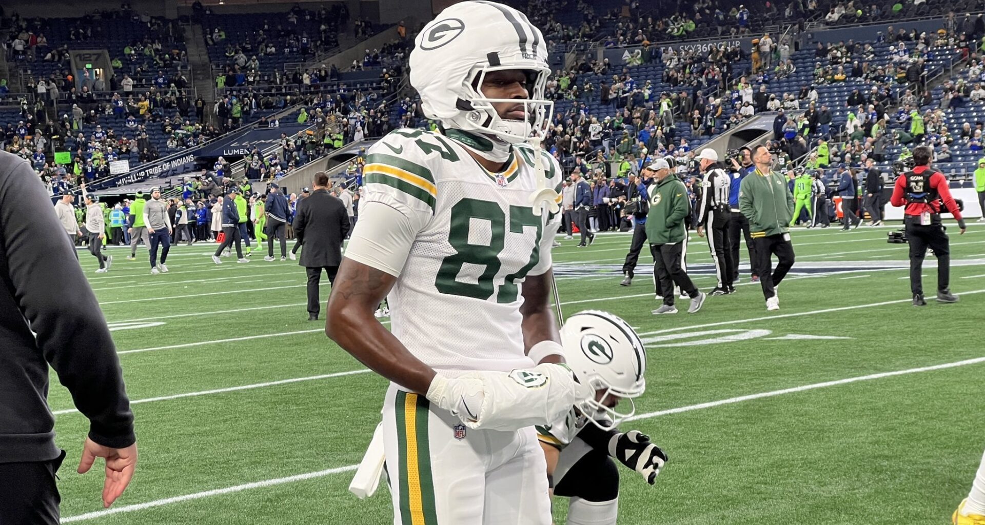 Romeo Doubs is wearing a Guardian Cap as he returns from concussion protocol