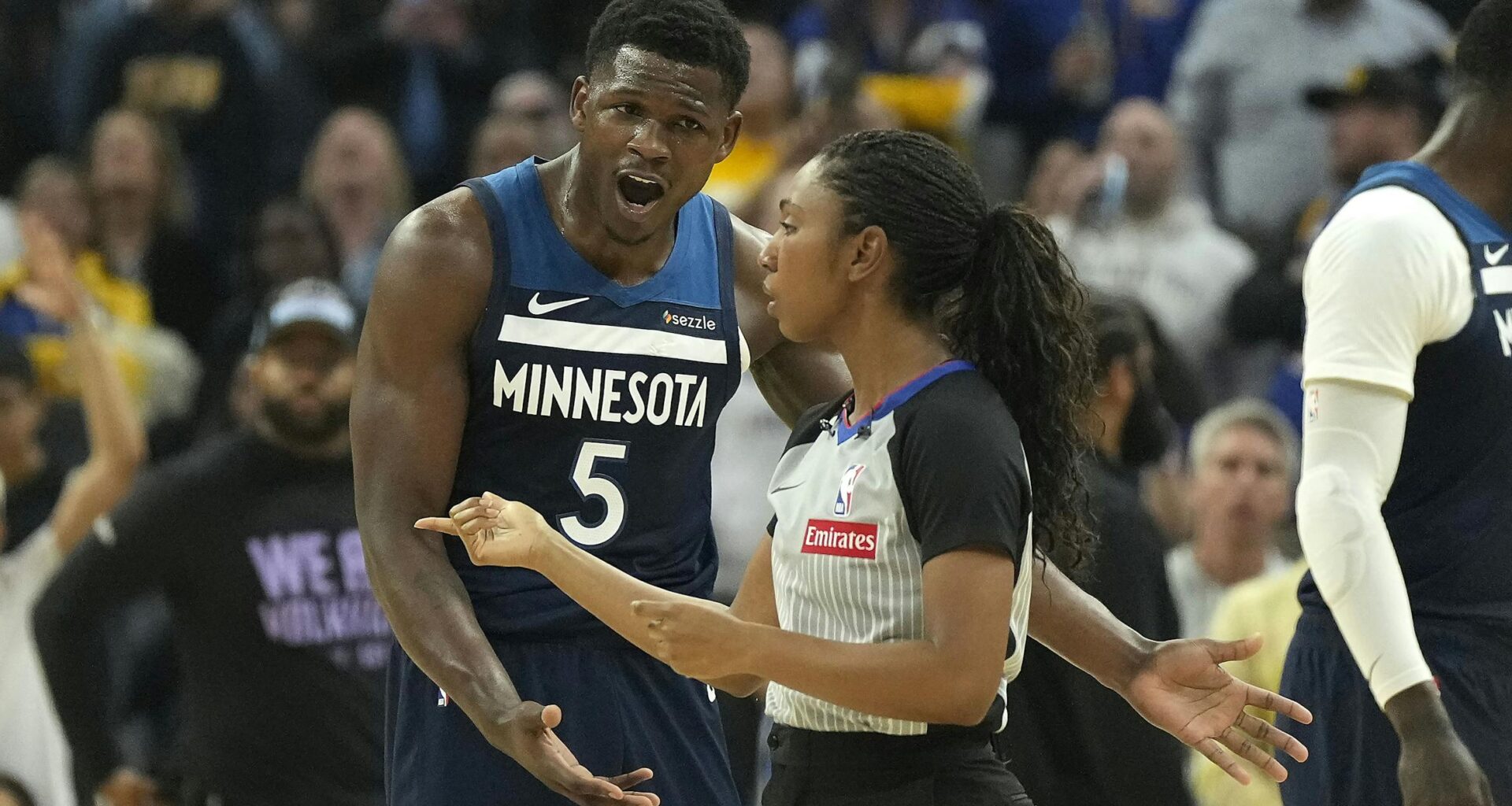 Golden State ends Timberwolves’ streak, and Anthony Edwards goes silent