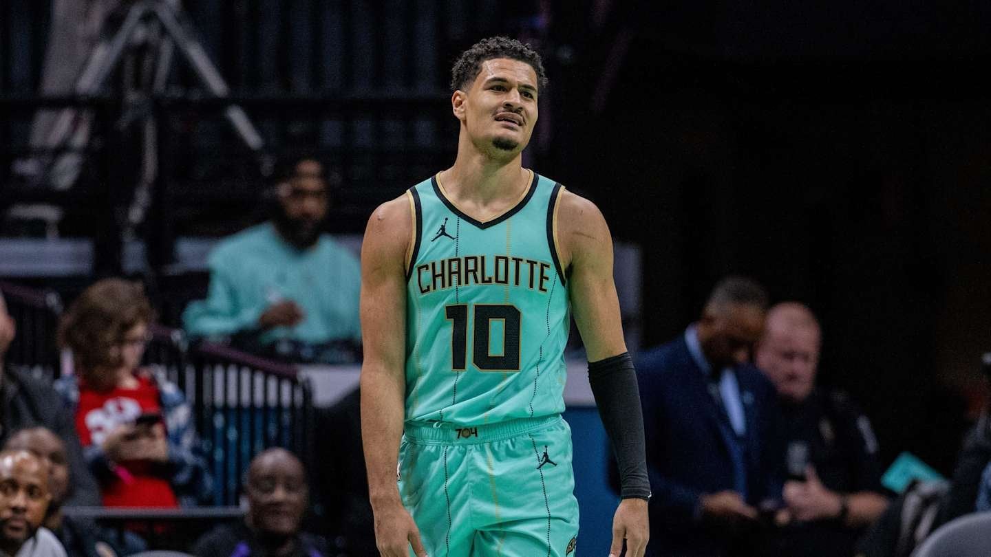 Josh Green's two-way connectivity is a perfect fit for Charles Lee's Charlotte Hornets