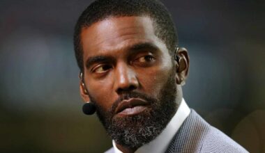 [Bleacher Report] A good update on Randy Moss