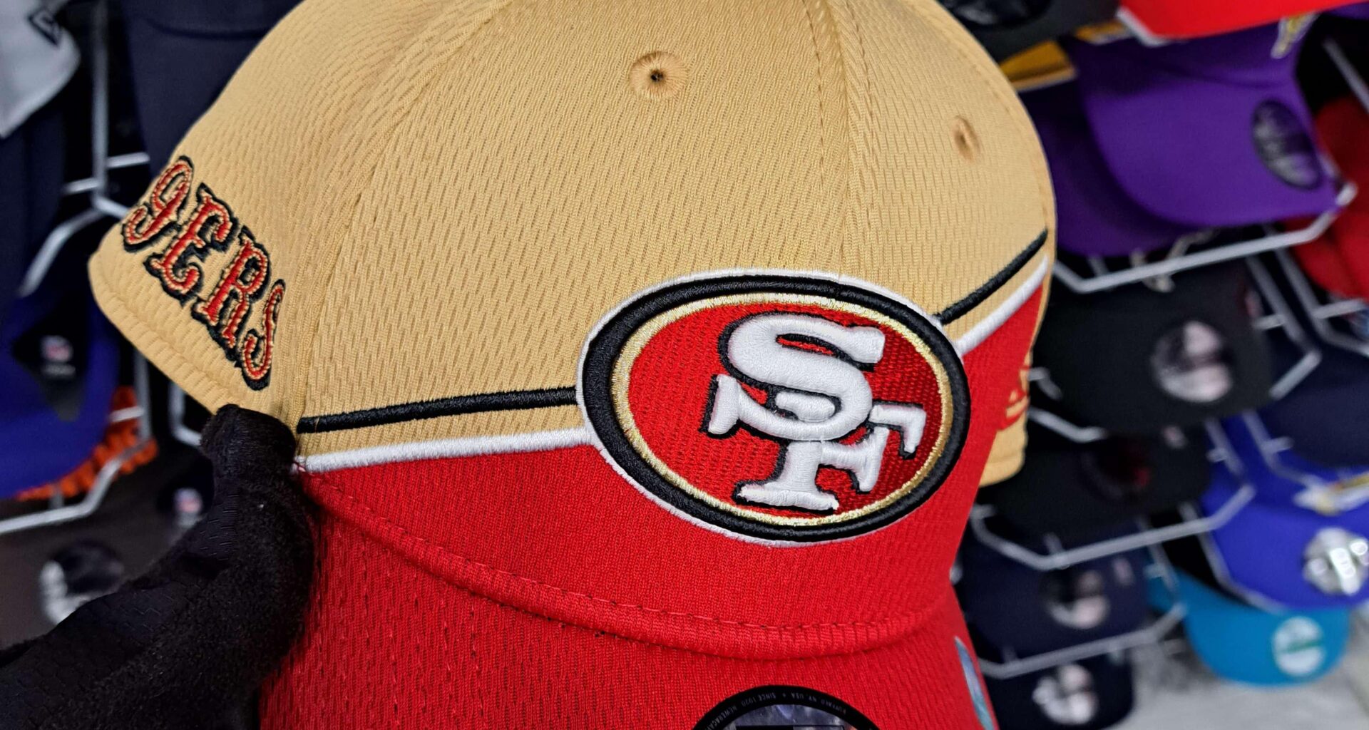 SF 49ers 2023 Sideline hat I seen last December. I wanted to buy but decided not to, haven't been able to find one anywhere, even online. Would love if anyone knows where I can find one.