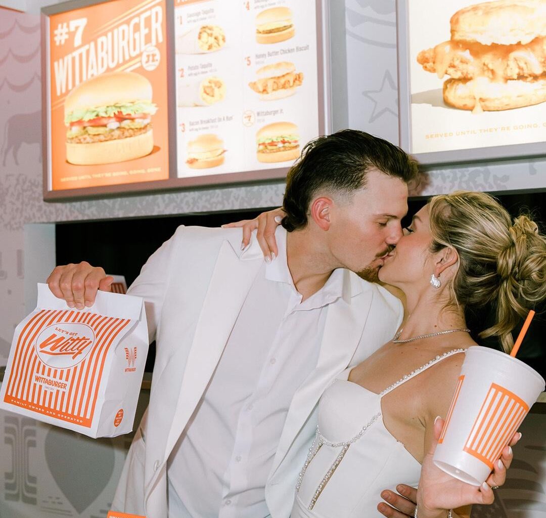 Bobby Witt Jr. got married and had a "Wittaburger" restaurant at his wedding (via britneytarno/IG)