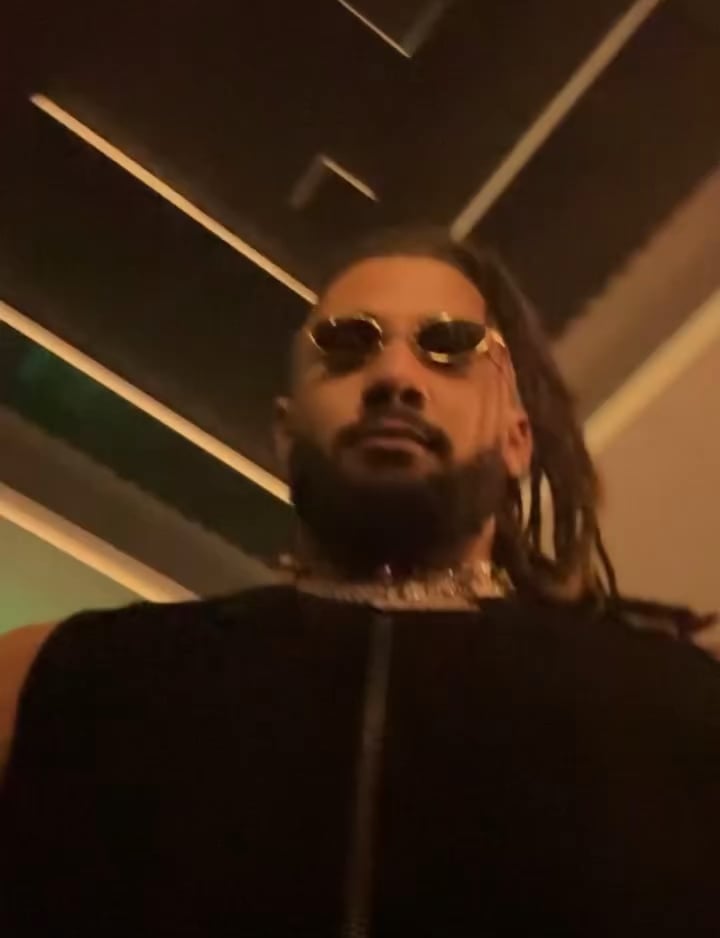 Tatis Finds Someone Wearing His Jersey in the Club