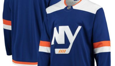 I cannot seem to find this fanatics breakaway in a 2xl anywhere, that is blank. Any ideas where to get one?