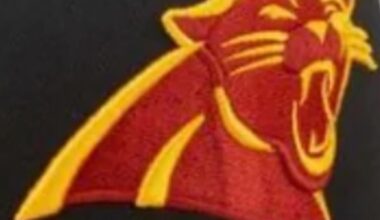 Until 4 PM, we are all Commanthers fans