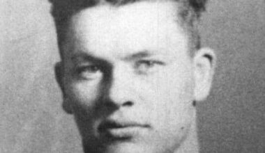 TIL Curly Lambeau is the first person in NFL history to make a fair catch free kick.