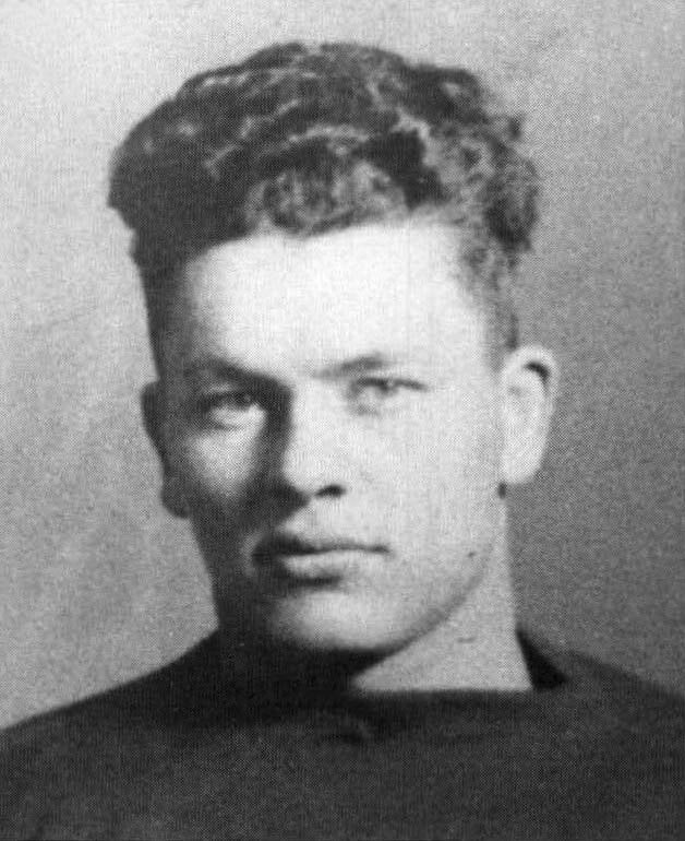TIL Curly Lambeau is the first person in NFL history to make a fair catch free kick.