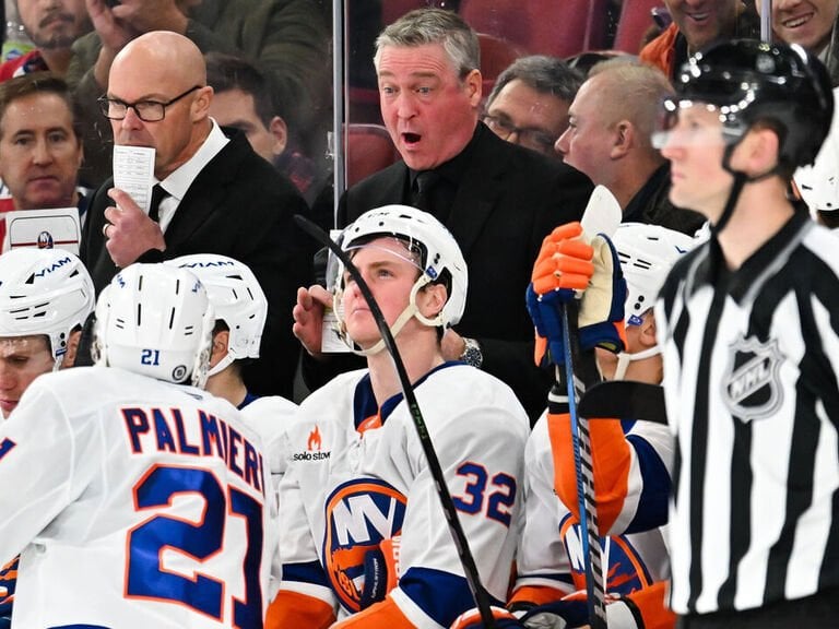 Isles' Roy irked by near collapse: Sorokin 'deserved more respect'