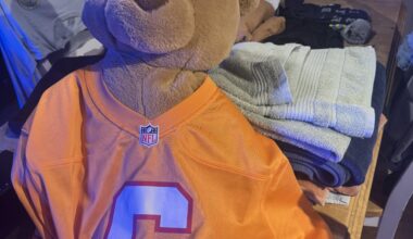 EVERYBODY GET TF IN HERE BEARKER IS 4-0 AND STANDING PROUD LFG‼️‼️‼️