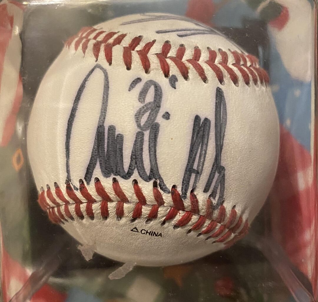 If anyone could tell me who the players of these 3 autographs are on these balls. Grandmother passed recently and had these in her collection. Much Appreciated for y’all help :))