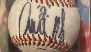 If anyone could tell me who the players of these 3 autographs are on these balls. Grandmother passed recently and had these in her collection. Much Appreciated for y’all help :))