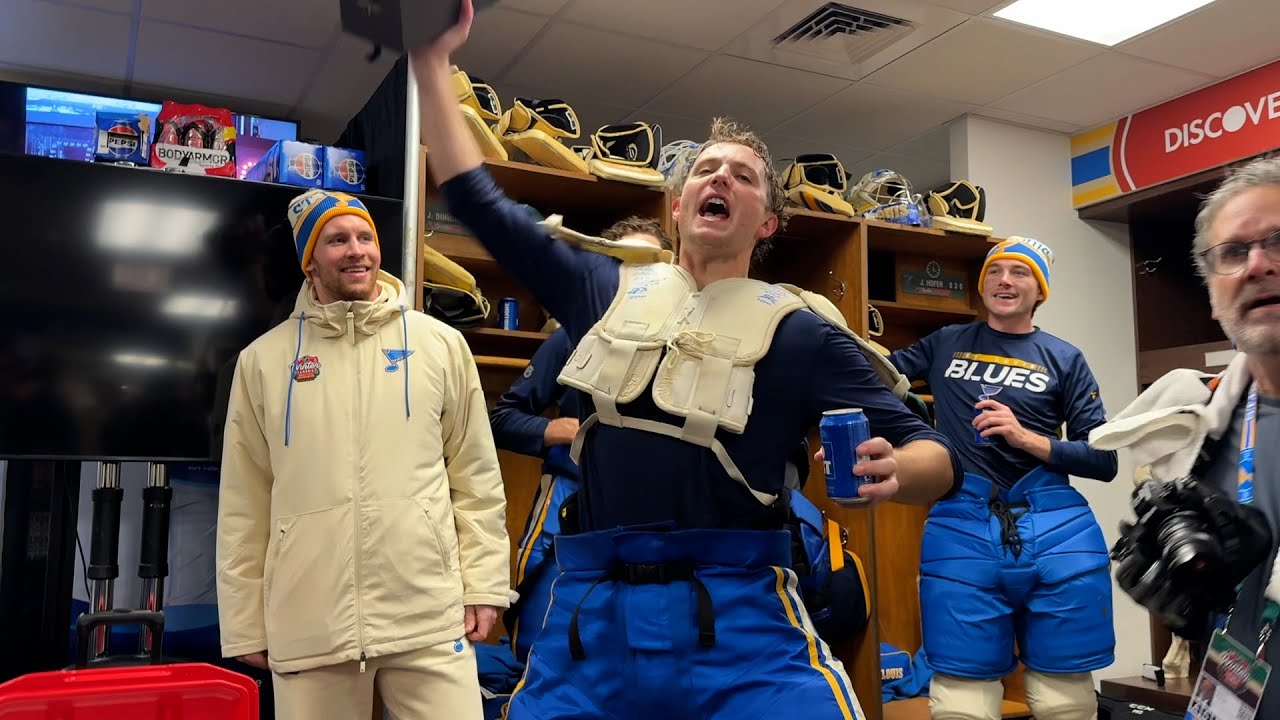 Go inside the locker room after Blues 6-2 win at the Winter Classic