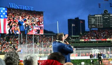 Jim Cornelison delivers EPIC anthem at Wrigley Field 🎤🏒⚾️